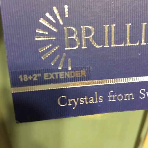 🦄🦄Swarovski Crystals necklace nwt gorgeous - Picture 2 of 6